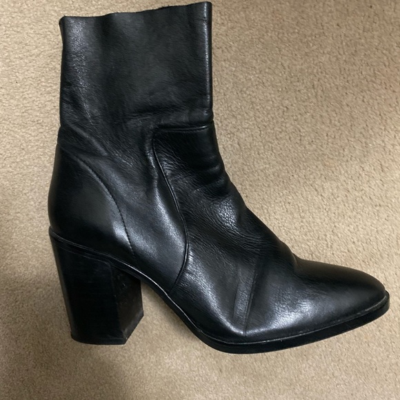 Leather booties - Picture 4 of 4